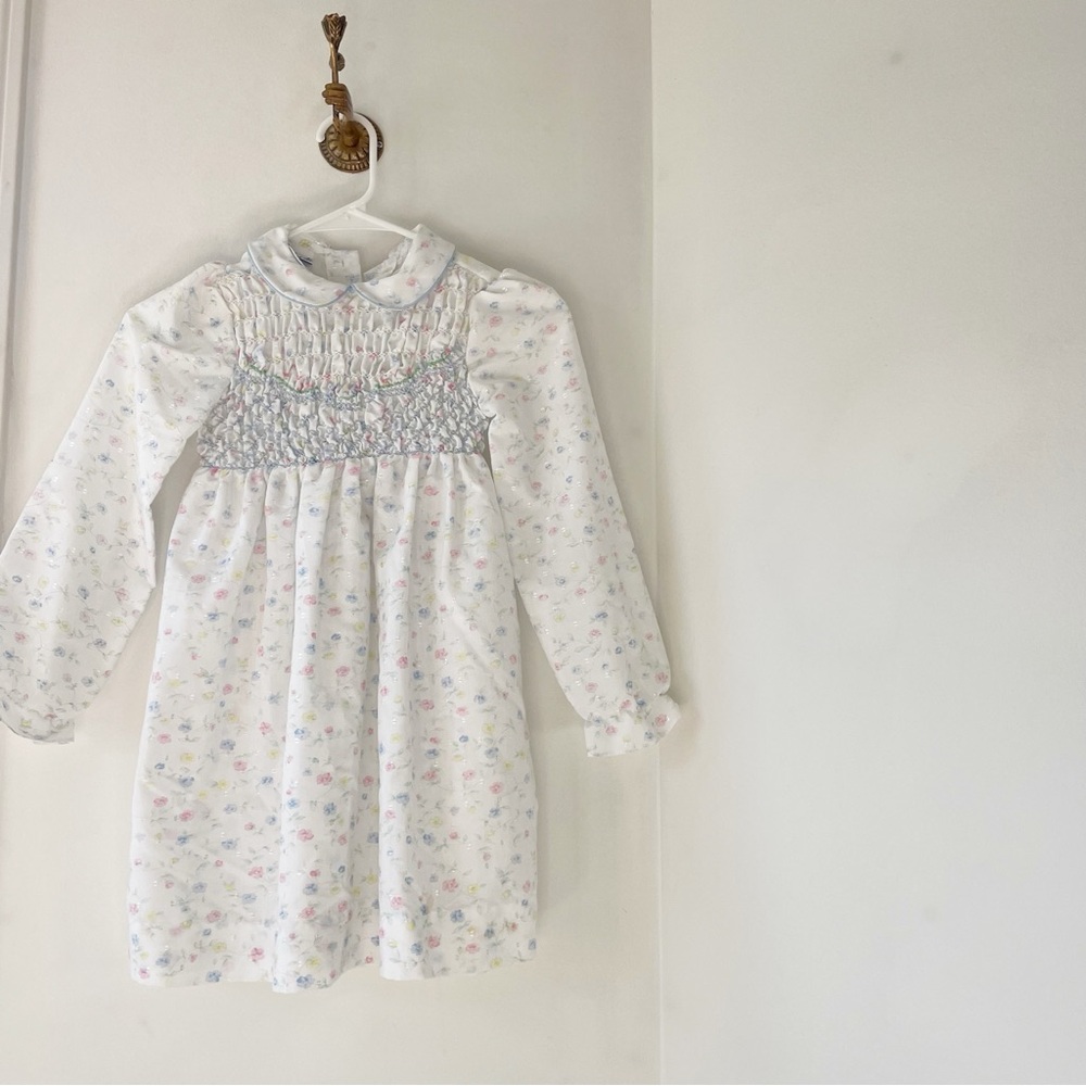 Vintage 1970’s Polly Flinders Hand Smocked Floral Dress | Size 6/7